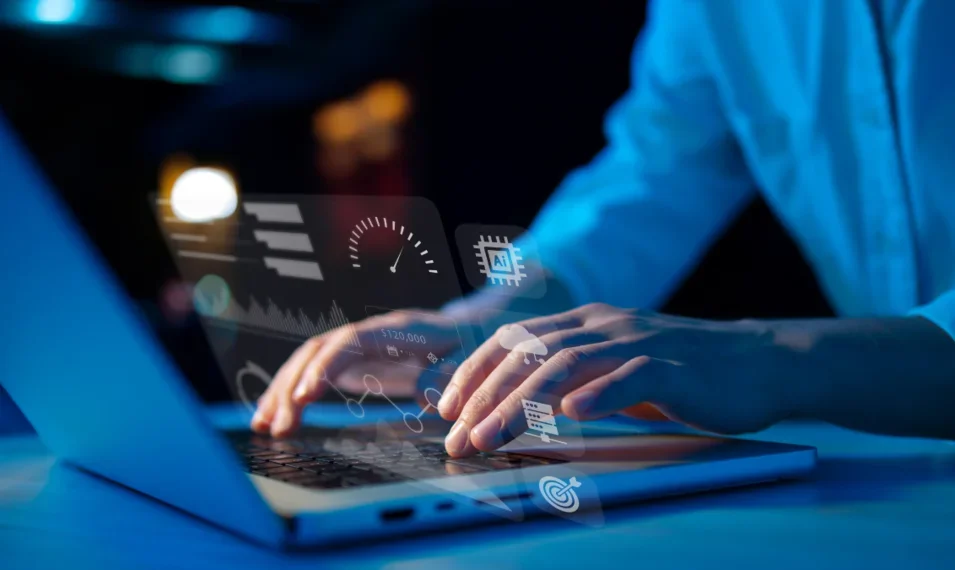 Employee working on an automated laptop